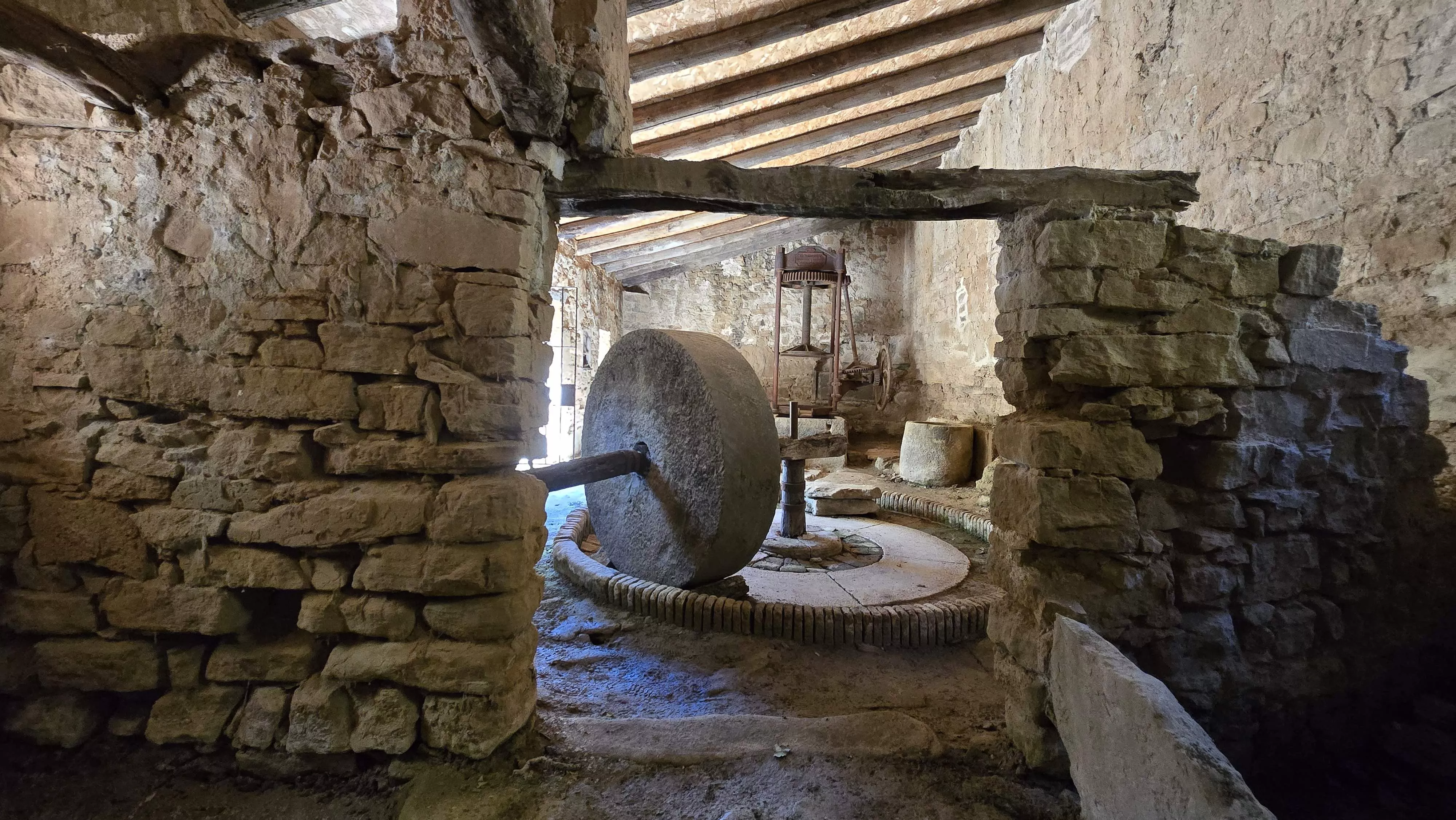 El Plan de Sostenibilidad Turística Saborea Guara Somontano culmina la restauración de 16 elementos arquitectónicos vinculados a la enogastronomía