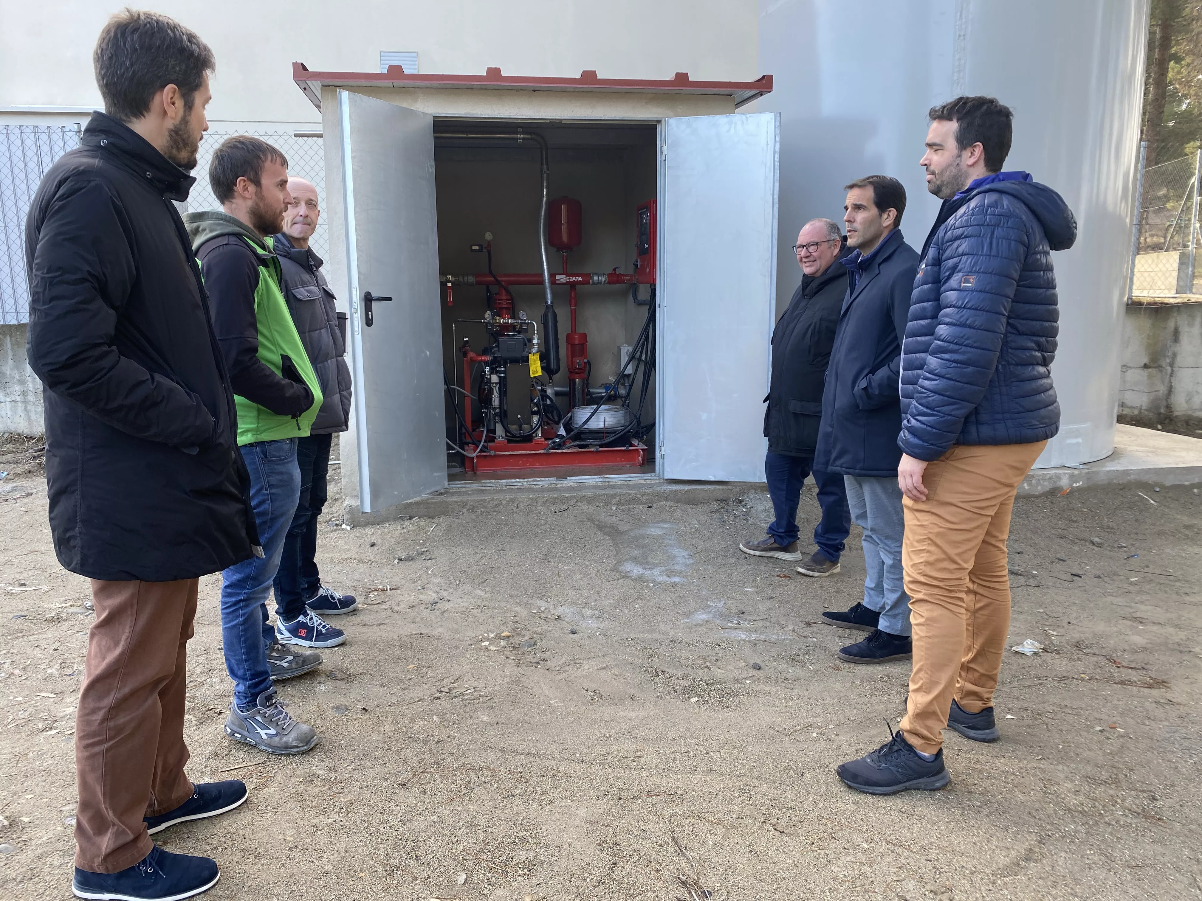 La Comarca dota de material contra incendios a las cuatro naves nido del  polígono de Barbastro