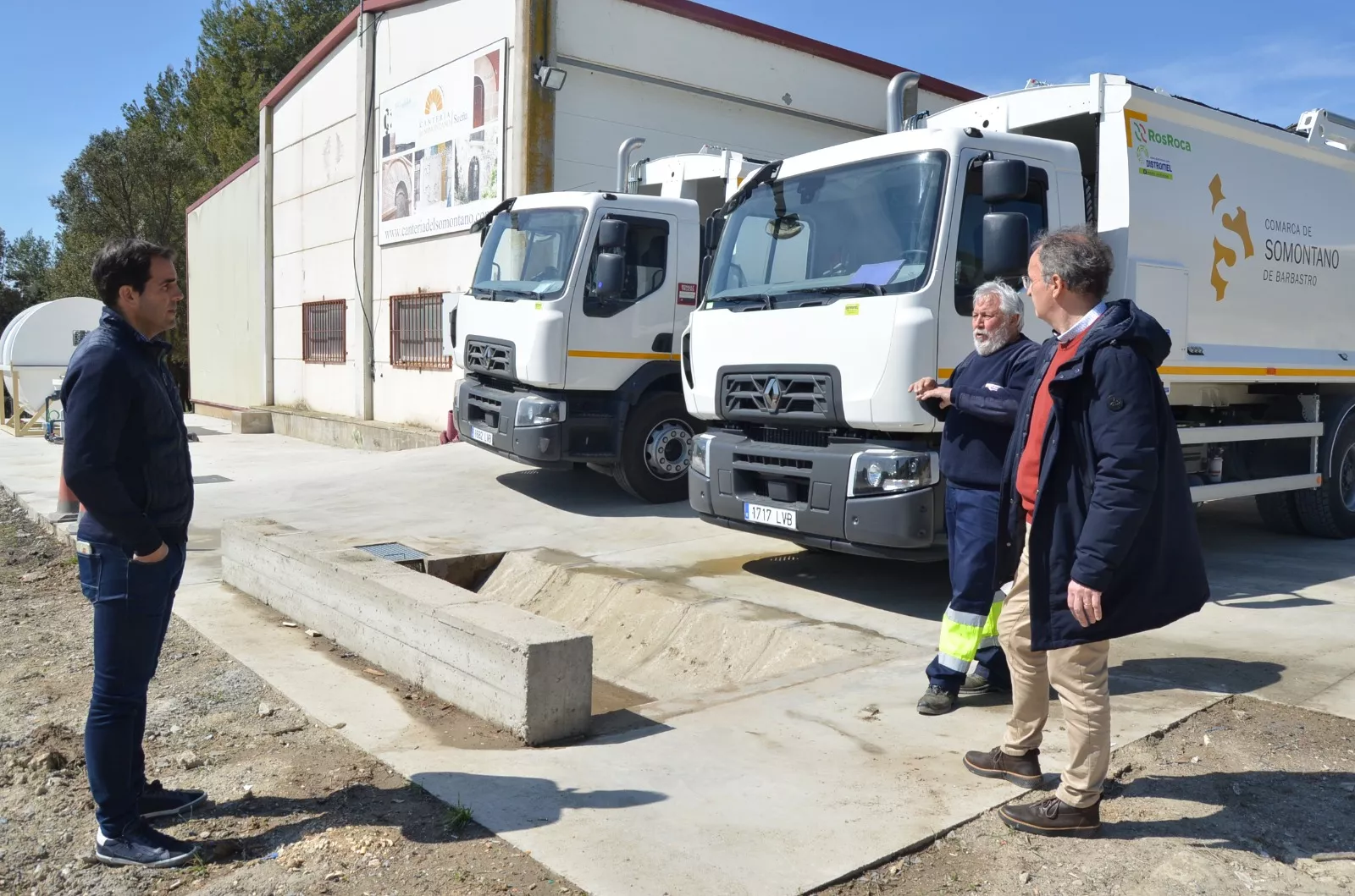 La Comarca de Somontano mejora su servicio de recogida de residuos con la renovación de dos camiones y la remodelación del lavadero de vehículos