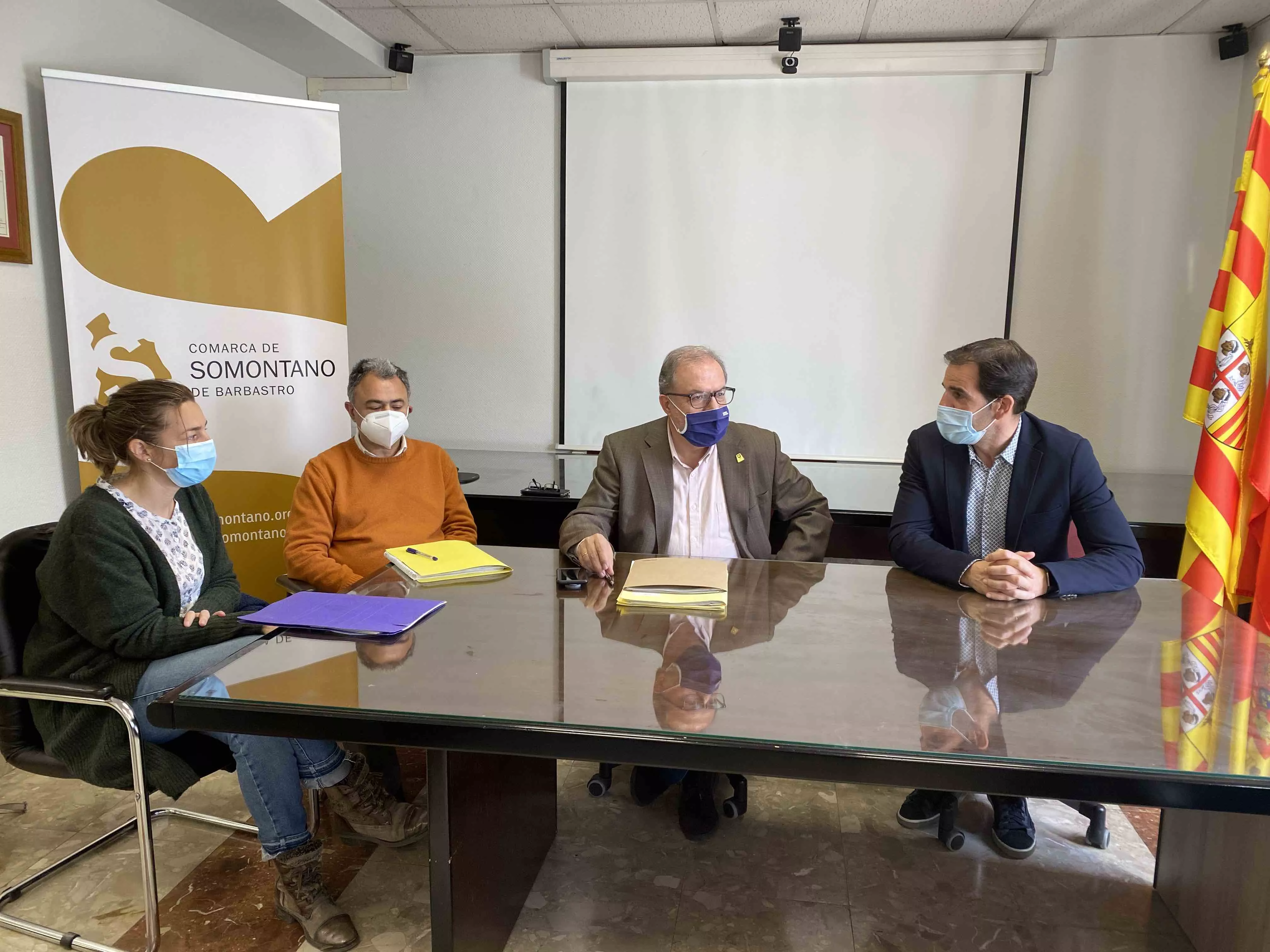 El director general de Carreteras presenta ante alcaldes del Somontano las inversiones en las vías de comunicación para los próximos años  